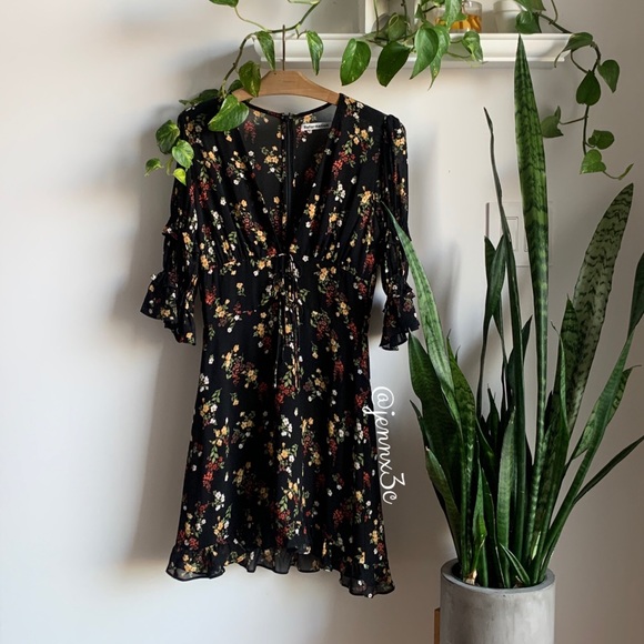 ❌[SOLD]❌Reformation Laurelei Dress || Vionnett - Picture 15 of 16